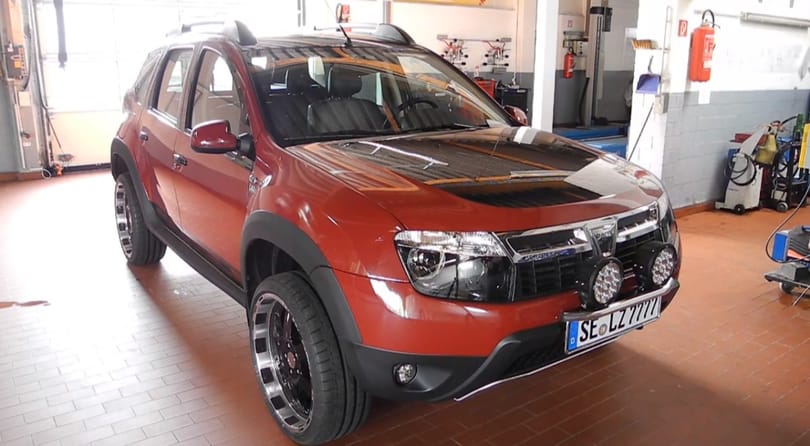 Ilyen tuningolt Dacia Dustert még nem látott