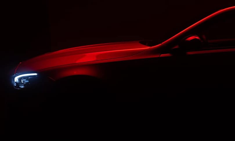 Jön a biturbó V8-ast hibrid 4 hengeres szívre váltó új Mercedes-AMG C63
