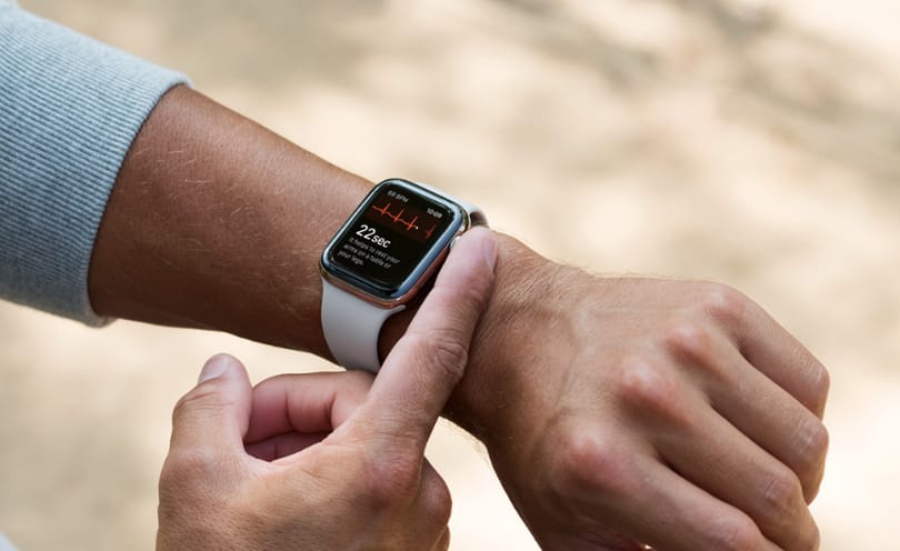 Bejelzett az Apple Watch egy 66 éves orvosnak, ez mentette meg az életét