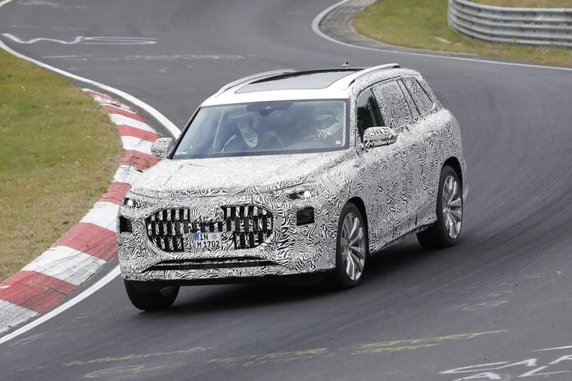 Felbukkant a Nürburgringen a gigantikus Audi Q9-es