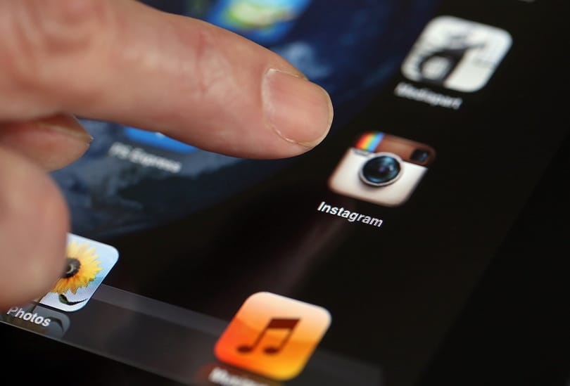 Bosszúból mellbimbók árasztották el az Instagramot