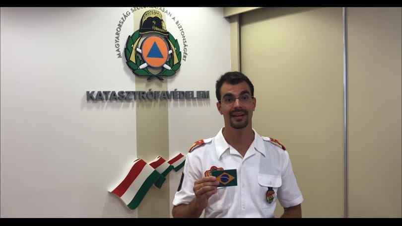 Videóban üzennek a magyar tűzoltók a lángoló esőerdőt oltó kollégáiknak