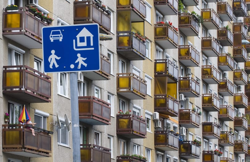 Lehangoló felmérés: egy maroknyi fiatal tud csak készpénzért lakást venni
