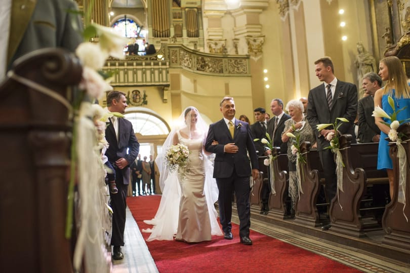 Orbán Ráhel ruhája: lebuktatta magát a tervező a Facebookon