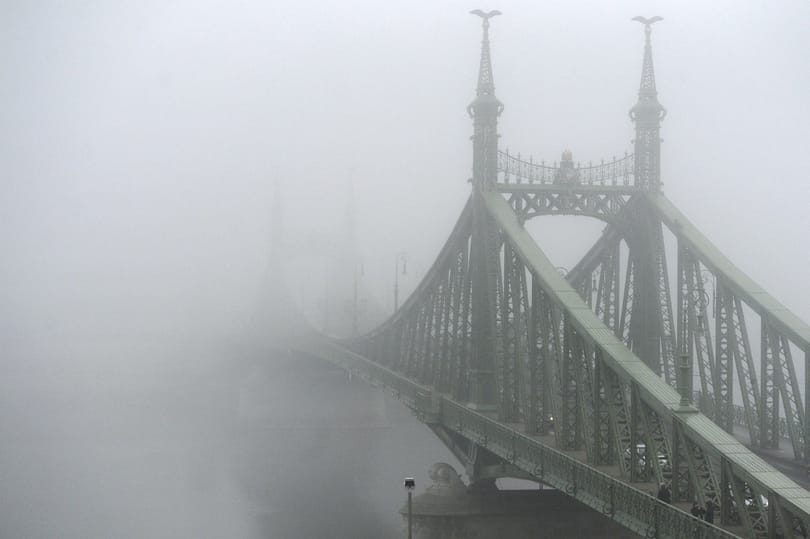 A Szabadság hídról vetette magát a Dunába egy férfi