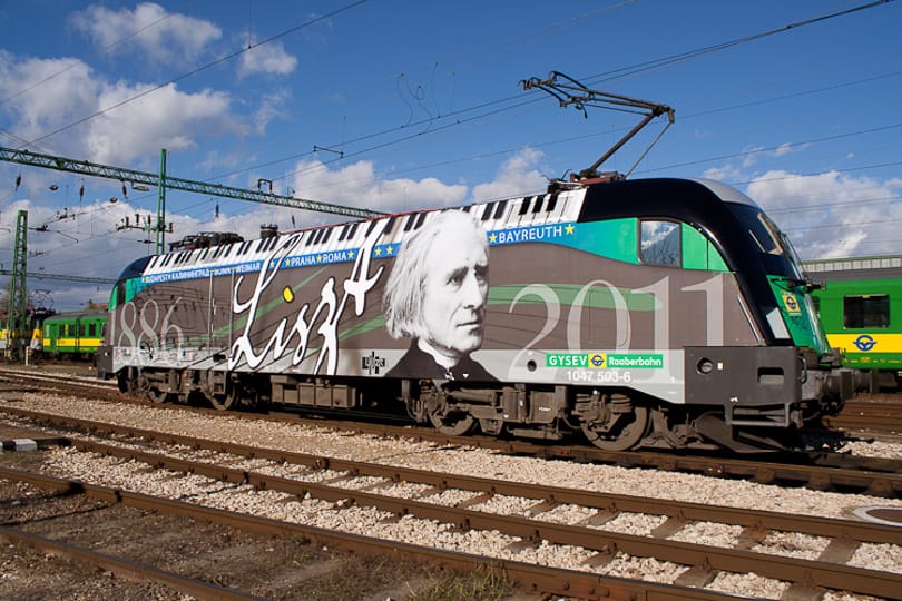 Mozdonyavatással kezdődött a Liszt emlékév