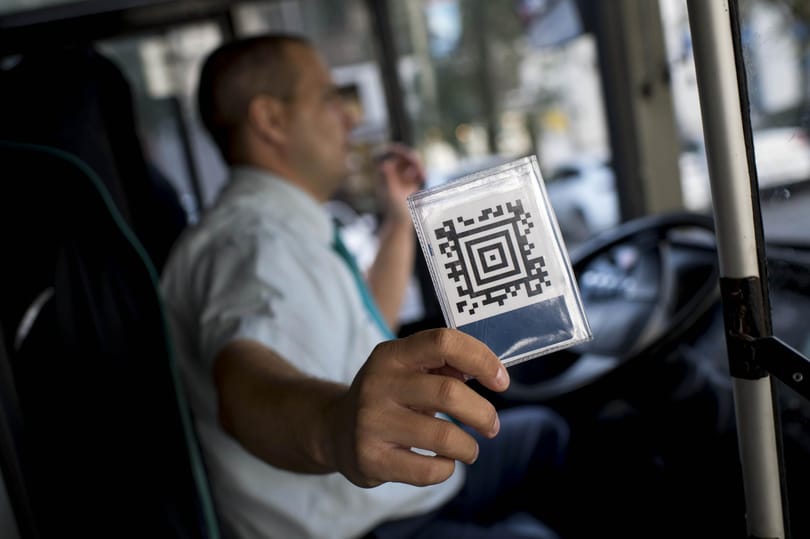 És akkor megtudtuk, még mindig éveket kell várni, hogy buszon is utolérjük Európát