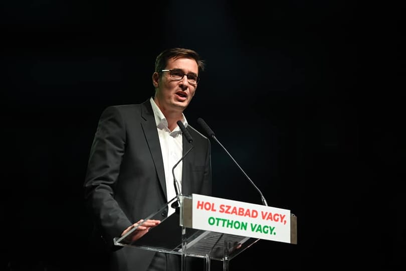 Karácsony elnézést kért Wass Albert lenácizása miatt