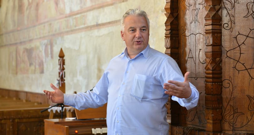 A kormánysajtó kánonban adja elő a meghurcolt Semjén Zsolt ódáját