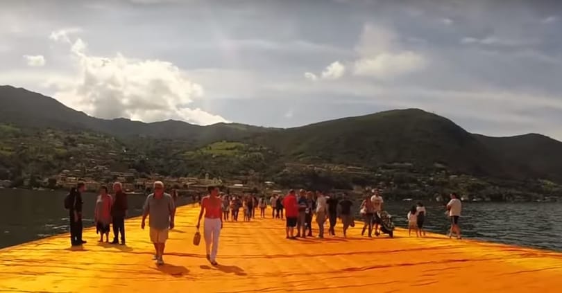 Különleges vízi sétát tehetünk az Iseo tavon