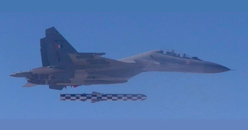 3400 km/h-val megy, 300 kg robbanóanyag van benne, mi az? Hát persze, hogy orosz