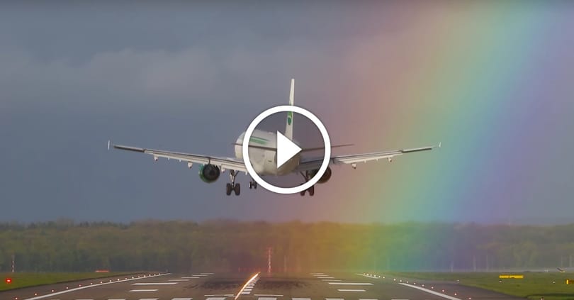 Ritka videó: ilyen az, amikor egy szivárvány előtt száll le egy repülő, ráadásul erős szélben