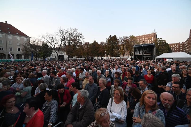 Konok Péter: A NER-ben kell feltétlenül egyetérteni, az ellenzéknek bírnia kéne a kritikát 