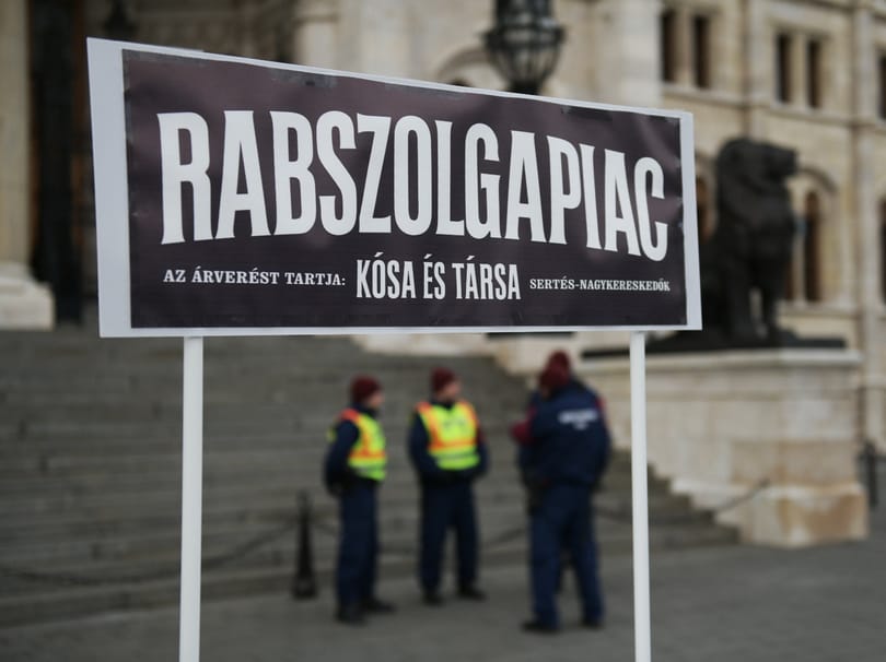 Toroczkaiék pártja is tiltakozik a 
