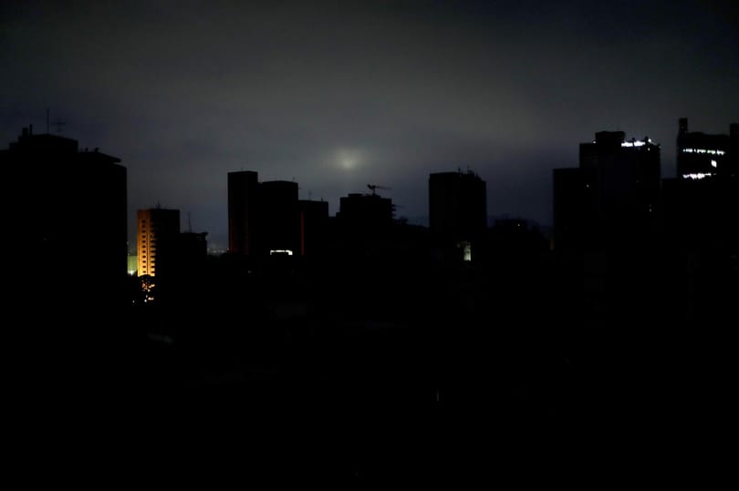 Az országos áramszünet miatt munkaszünet lesz Venezuelában