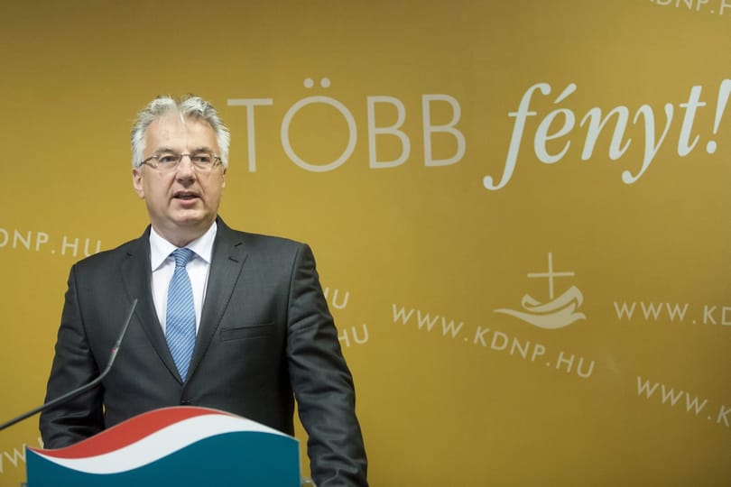 Kitüntették Semjént a „fenntartható vadászat szabadságának támogatásáért”