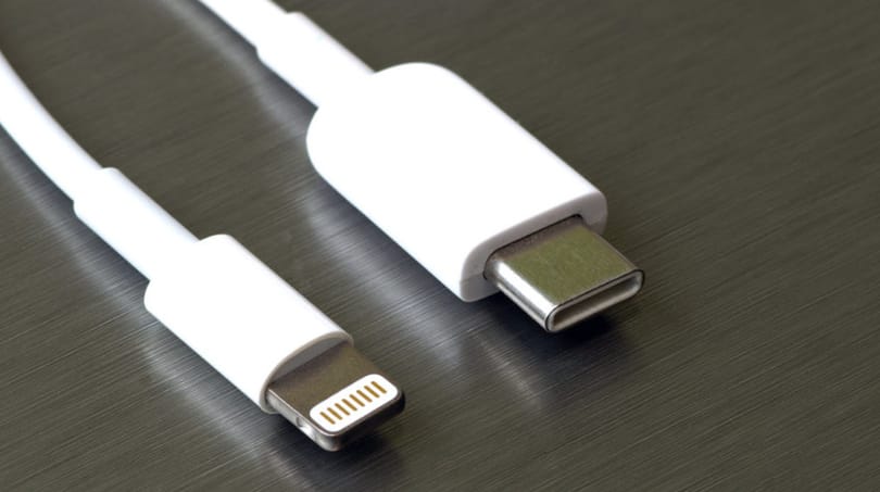 Körbenéztünk az Apple webshopjában, de lehet, hogy nem kellett volna: 68 ezer forintba kerül egy adatkábel
