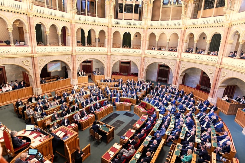 A DK képviselői bérelnek a legdrágábban irodát, az MSZP-sek pedig néha fejenként négy-öt helyiséget tartanak fenn