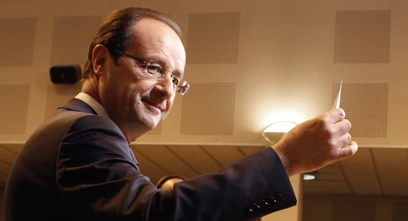 Putyin gratulált Hollande-nak