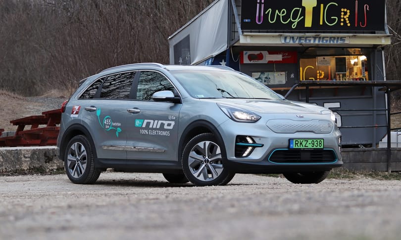 Talán a legjobb mostani villanyautó: teszten a Kia e-Niro