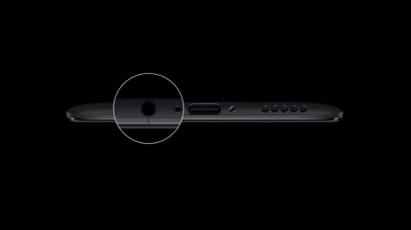 Épp hogy csak megjelent a OnePlus 5, máris az Apple-n viccelődnek