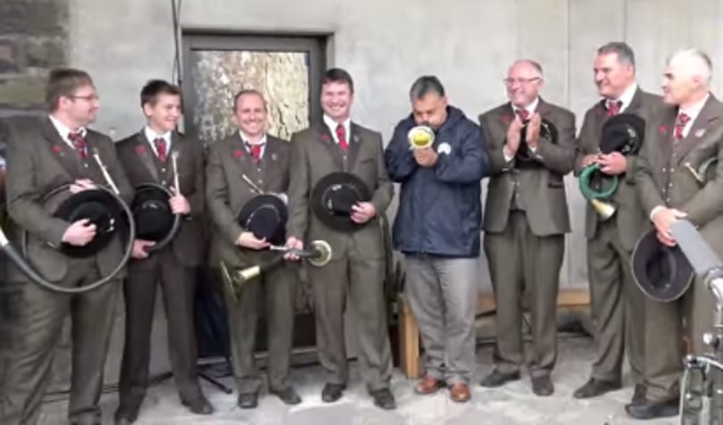 Videó: Orbán Viktor furcsa hangot produkált
