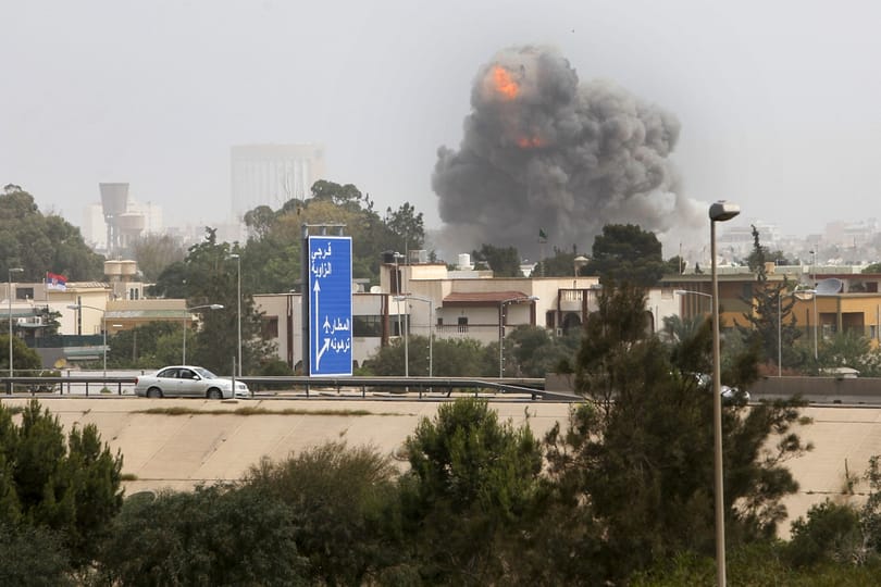 Kadhafi régi harcostársának rezidenciáját bombázták