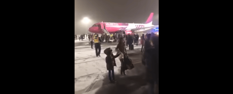 Vészcsúszdán ürítettek ki egy Wizz Air-gépet Debrecenben
