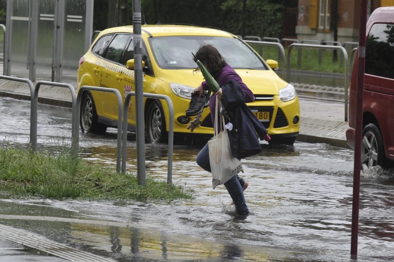 Sok eső jöhet, figyelmeztetést adott ki a meteorológiai szolgálat