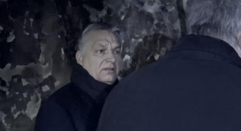 Videó: Orbán személyesen ment el a kiégett református kollégiumba