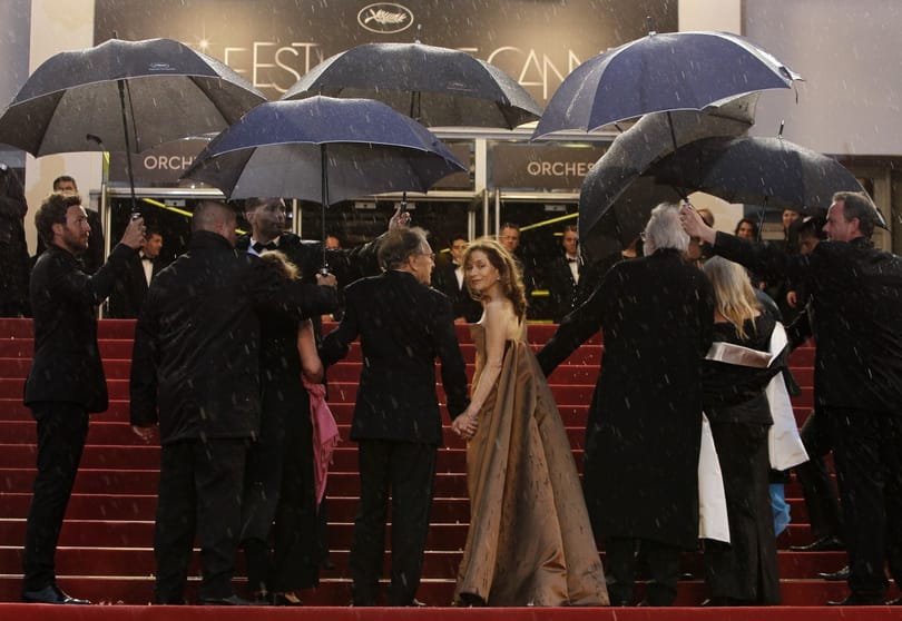 Szakadó eső tette tönkre a cannes-i vetítéseket