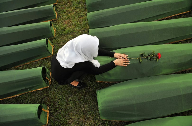 Miért nem hajlandó sok ország elfogadni, hogy népirtás volt, ami 1995-ben Srebrenicában történt?