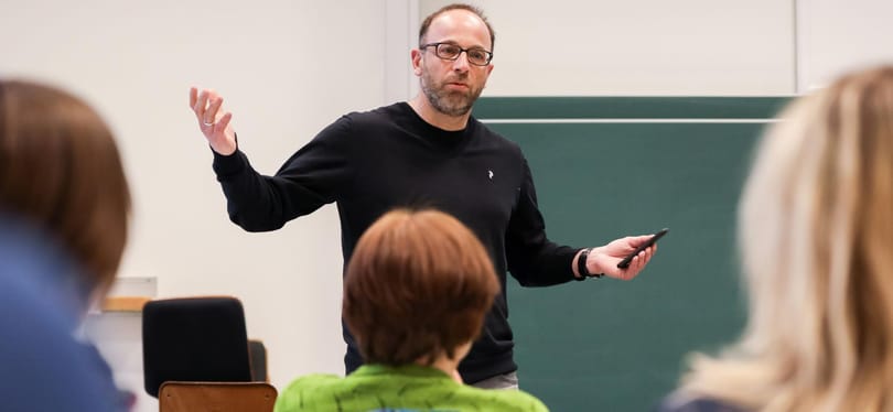 A tanárok szabadsága bánhatja az ingyenes külföldi nyelvtanfolyamokat