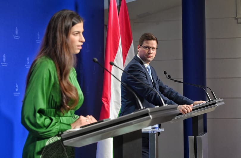 Gulyás: Májusig két oltással is érvényes az oltási igazolvány