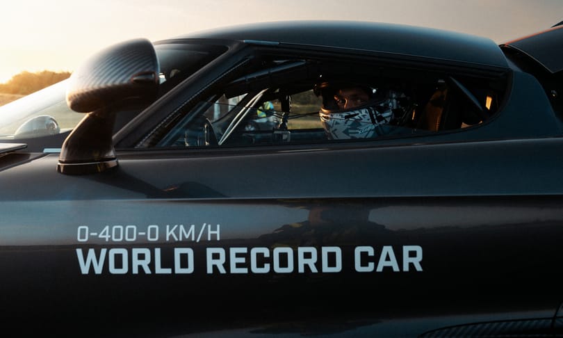 Új 0–400–0 km/h rekord: a V8-as Koenigsegg lealázta a sokkal erősebb villanyos Rimacot – videó
