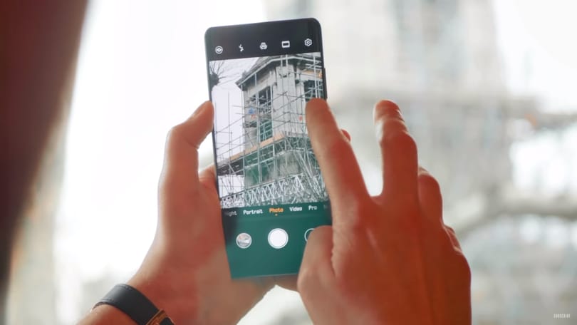 Toronyóra lánccal: néhány éve még sci-fi volt a telefon, amit a Huawei most összerakott