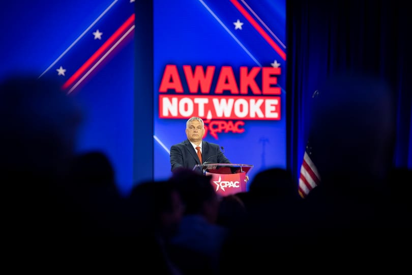 Orbán a CPAC-en kiröhögte az őt lenácizókat, lekommunistázott mindenkit és oktatta az amerikaiakat