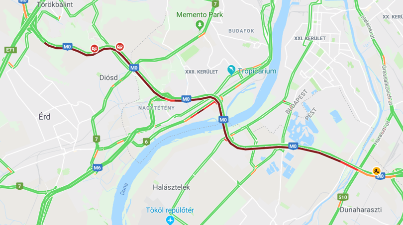Óriási a dugó az M0-áson egy baleset miatt