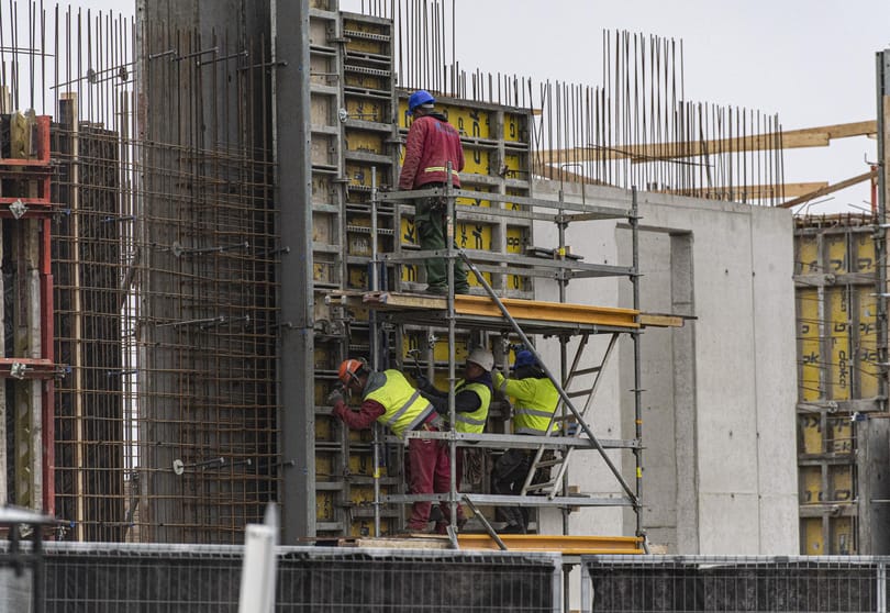 Megvan a megállapodás a minimálbérről, 560 ezer forint környékére nőhet jövőre a bruttó átlagkereset