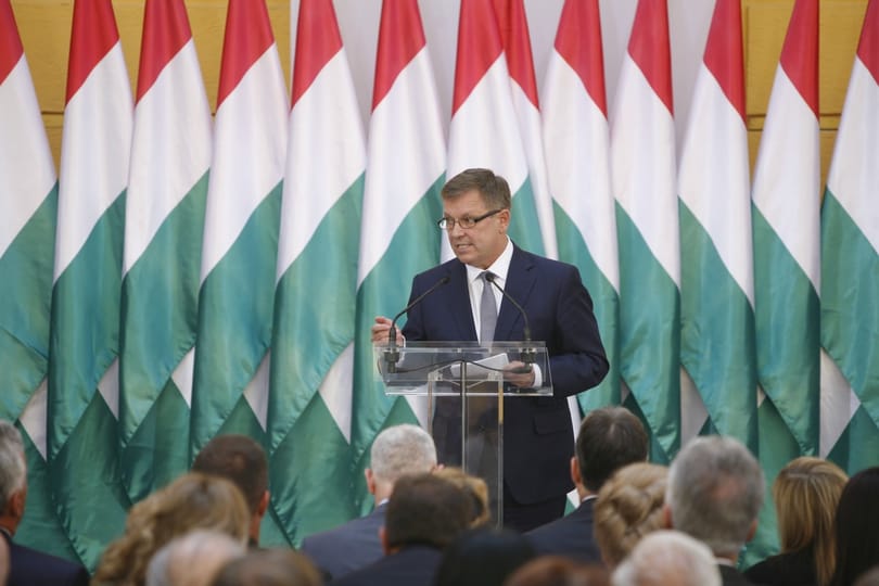 Matolcsy szerint senki nem használta ki a Telekom részvényeinek zuhanását