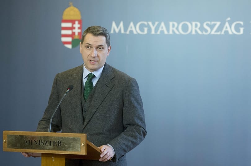 Lázár János családtagjai is bevásároltak a földekből