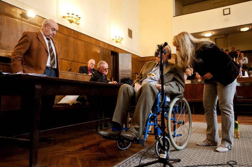 Képíró-per: beszámítható a vádlott, folytatódhat a tárgyalás