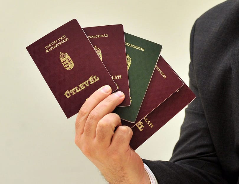 Több magyar talált külföldön munkát, mint ahányan Magyarországon