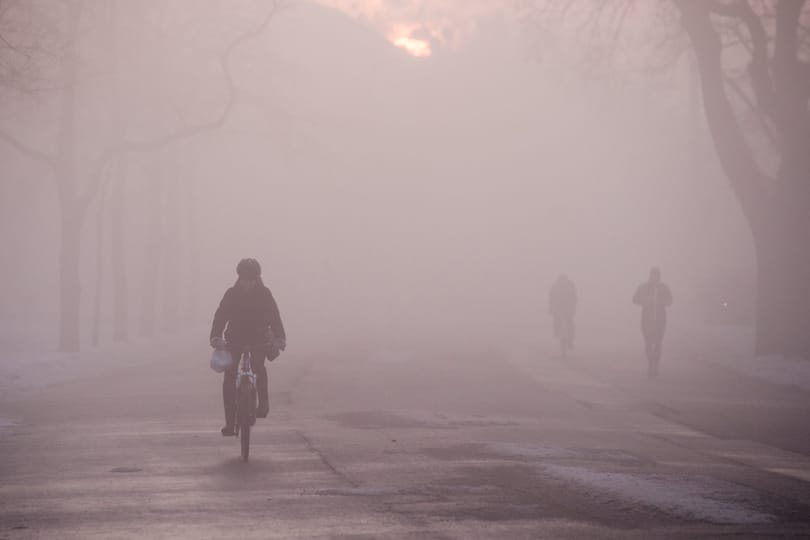 Köddel indul sokfelé az esős hét