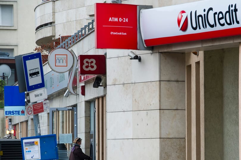Nem tudják a bankok, kinek adjanak hitelt, mert kérdéses, ki tudja majd visszafizetni 