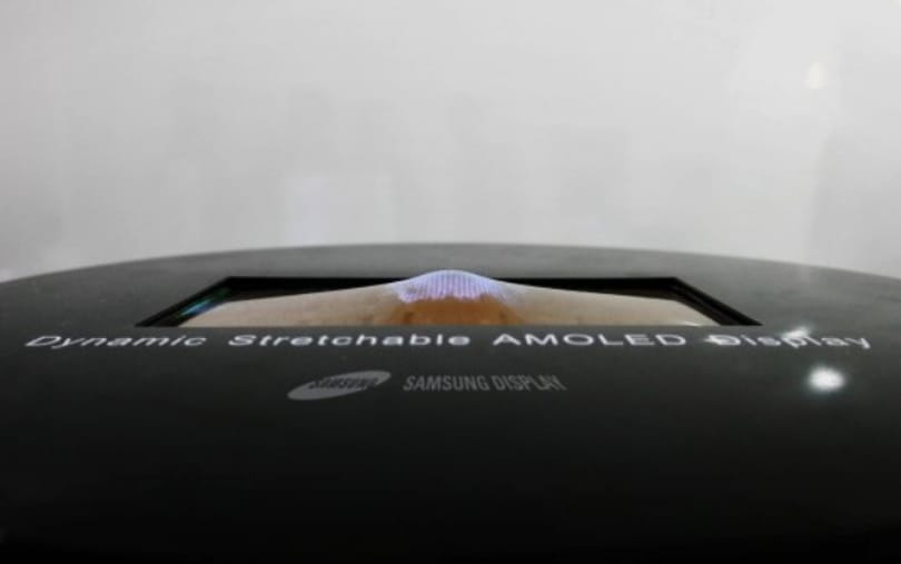 Nyújtható, téphető, húzható kijelzőt csinált a Samsung