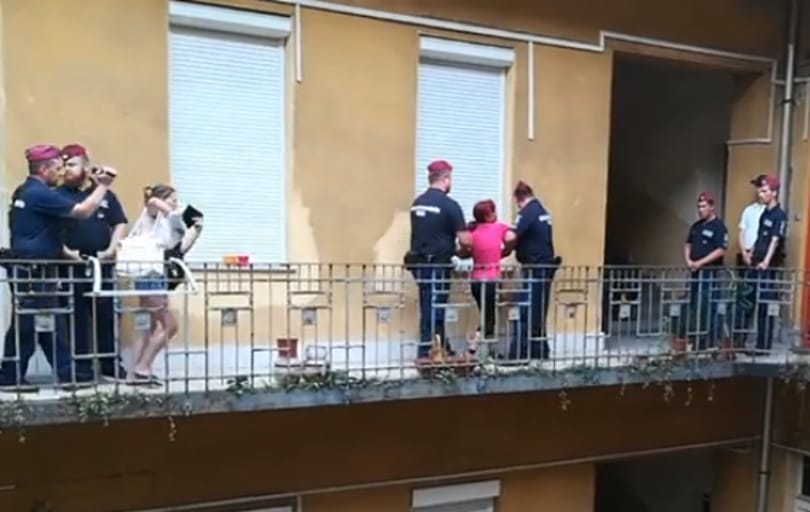 Több mint kétezer családot raktak az utcára idén