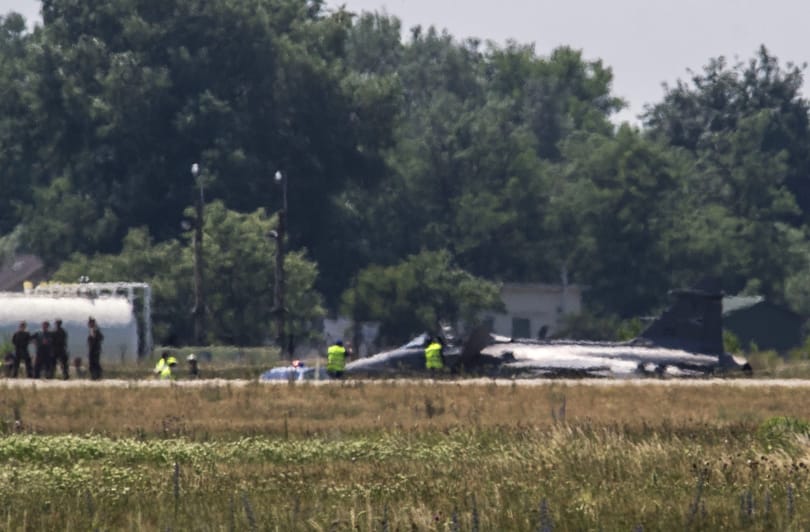 Másfél év után újra repülhet a Kecskeméten földhöz csapódott Gripen