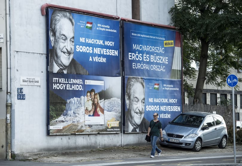 Külföldi lapok: Orbán antiszemita közhelyekkel támadja Sorost, mégis Netanjahu hátán igyekszik kimászni az elszigeteltségből