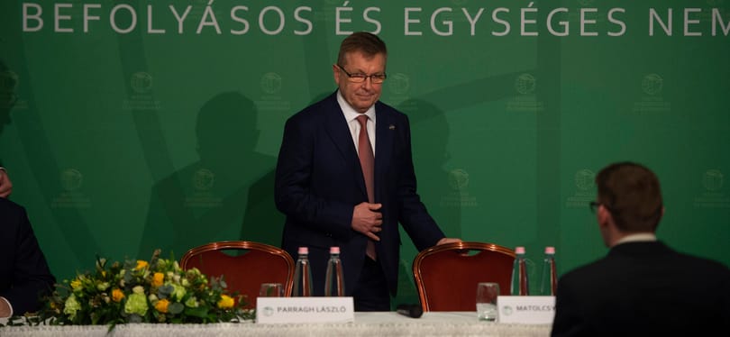 Árt-e a Fidesznek a jegybank, ha most a kanyarban előzés helyett a kanyarban fékez?